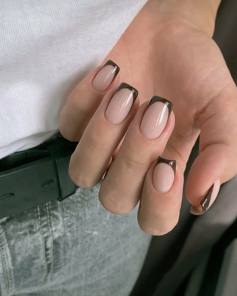 Black and Beige Nails