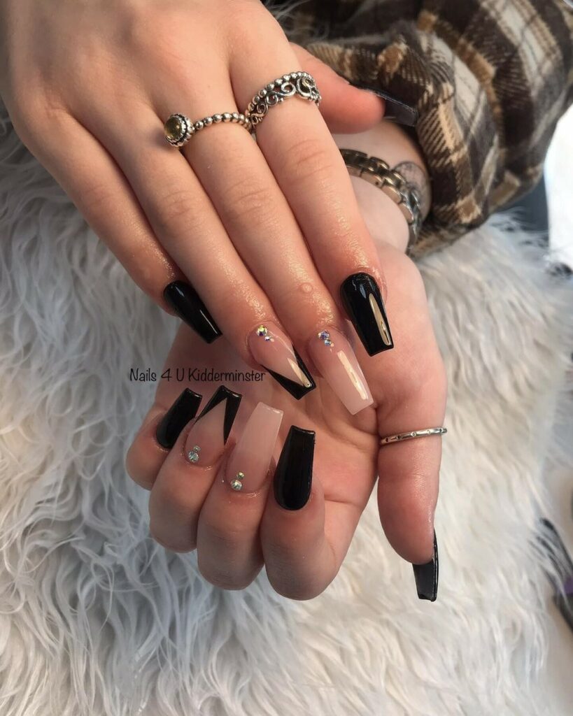 Black and Beige Nails