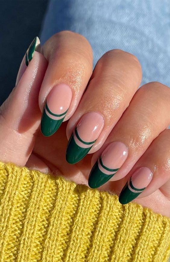 26 Dark Green Nail Designs That Will Envy Others This Winter - Sweet Money  Bee