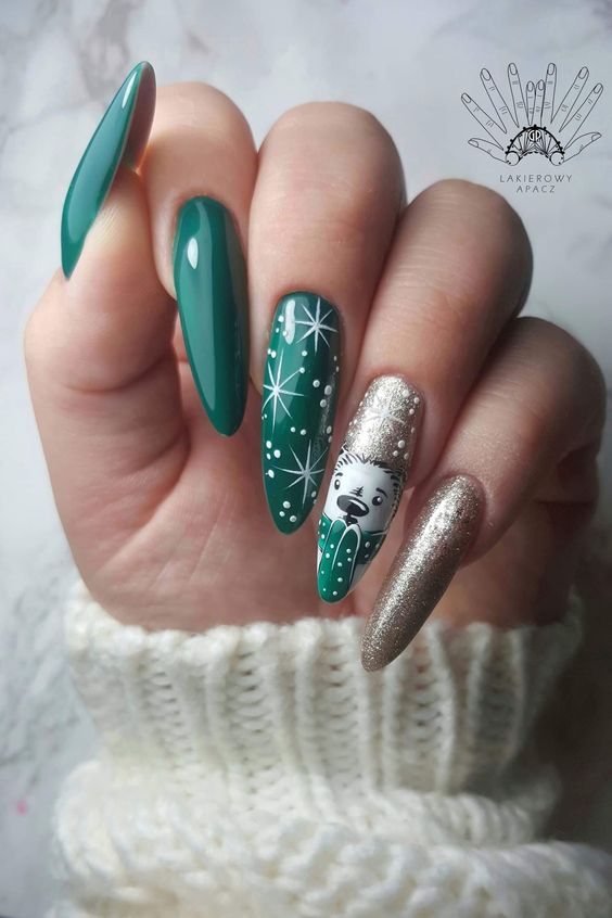 Green and Gold Christmas Nails