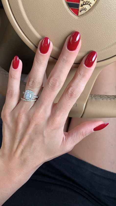Red Christmas Nails ideas and red Christmas nail art