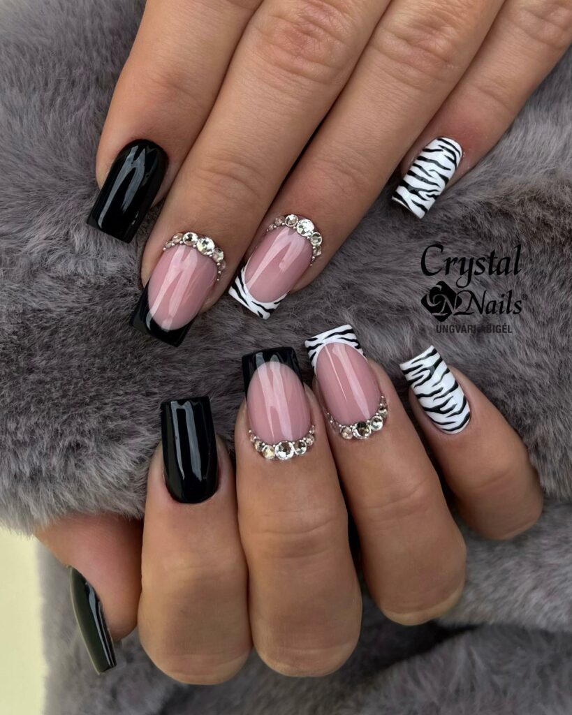 Black and Beige Nails