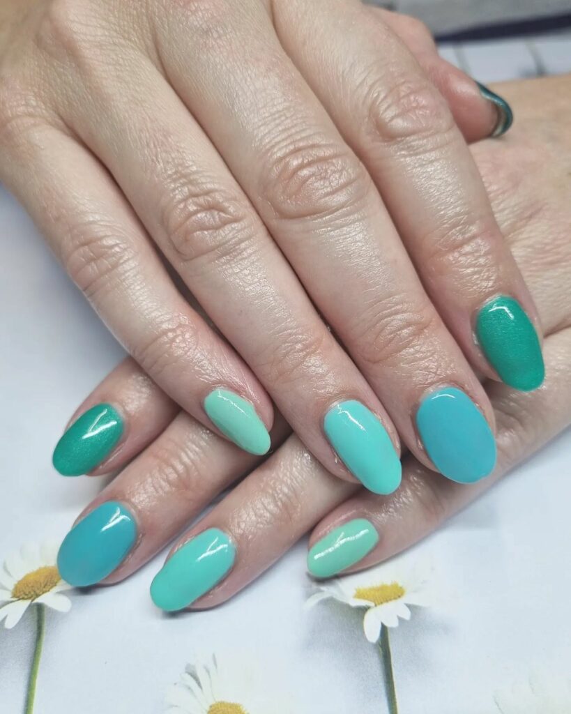 Aqua Nails Designs