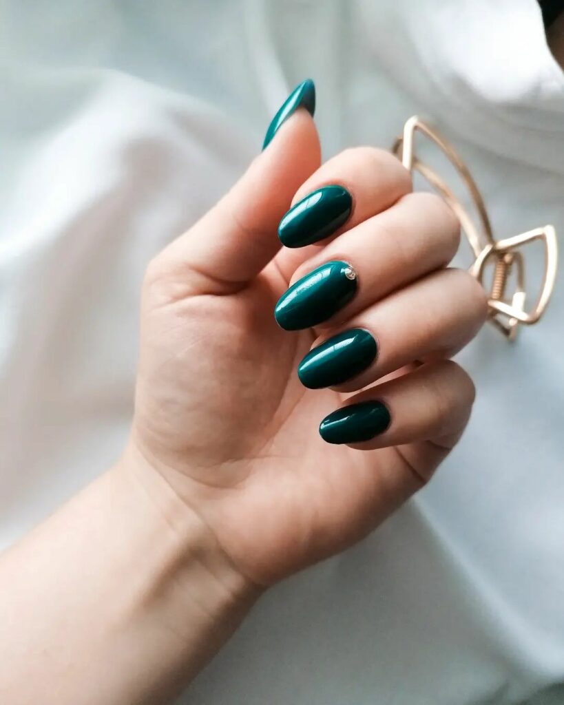 emerald green almond nails