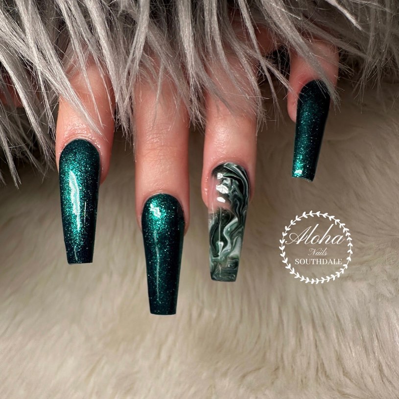 Emerald Green Nails Ideas