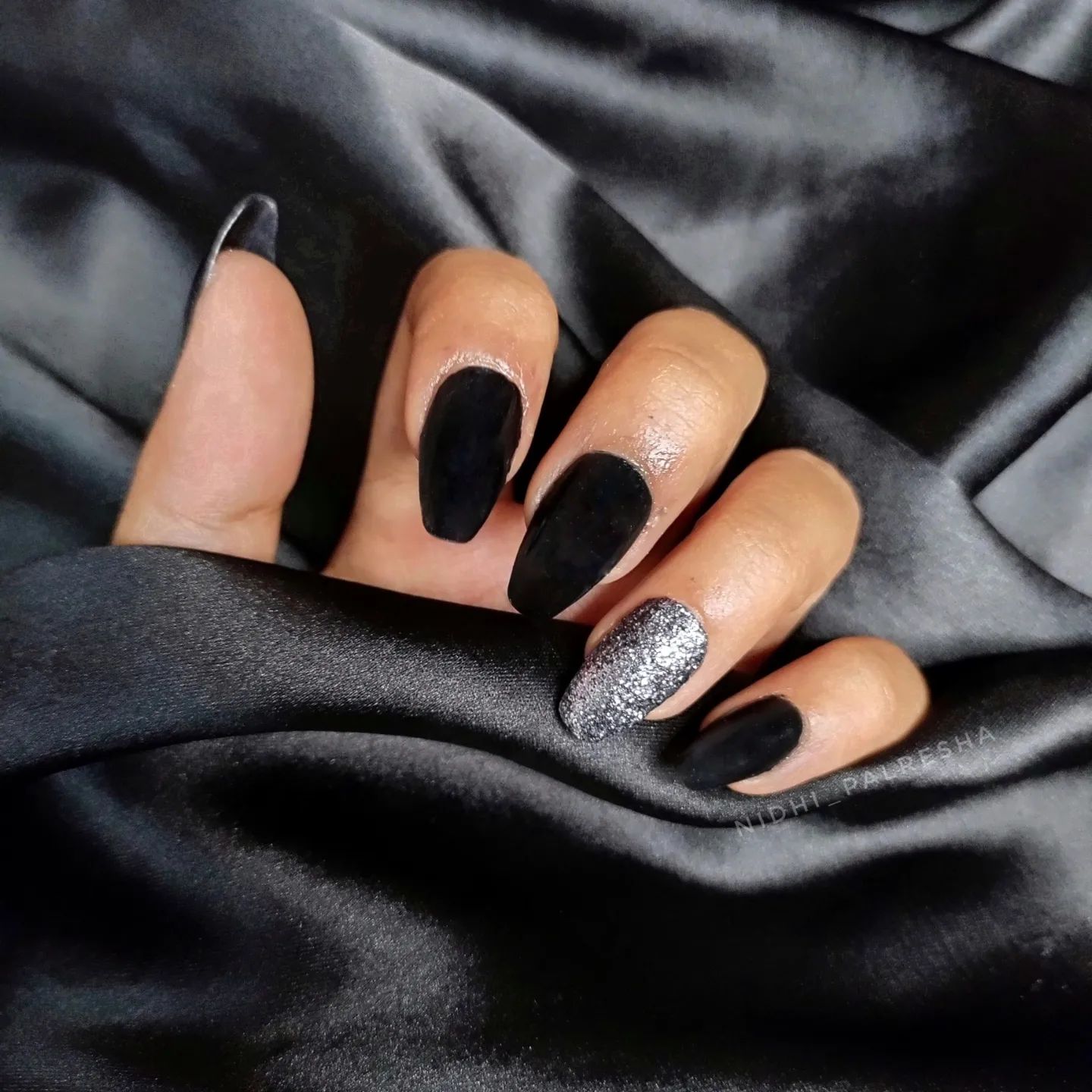 black and silver nails