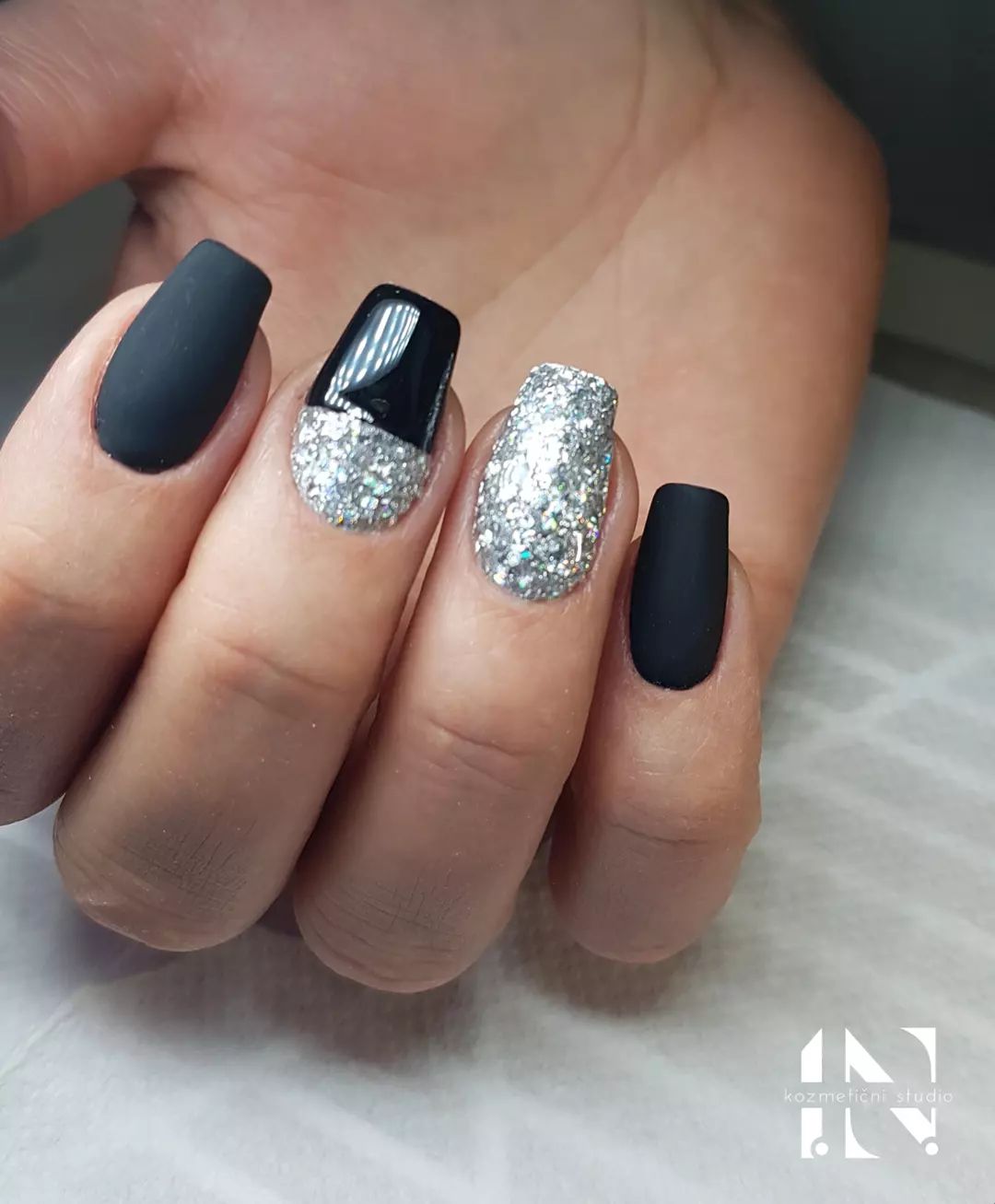 black and silver nails