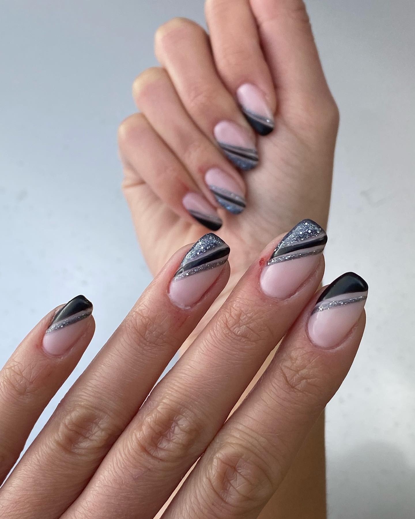 50 Gorgeous Black Nails For A Stylish Manicure