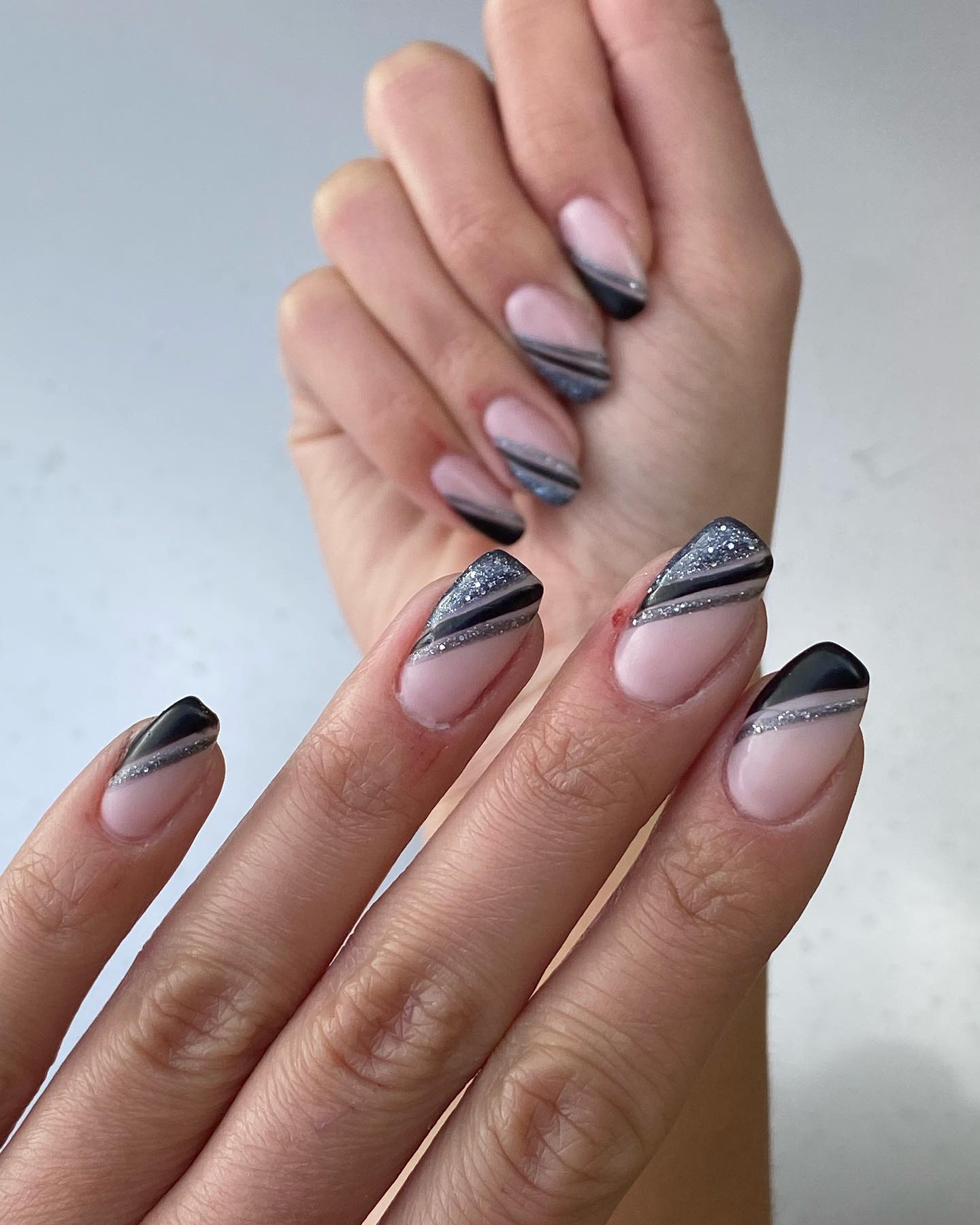 black and silver nails