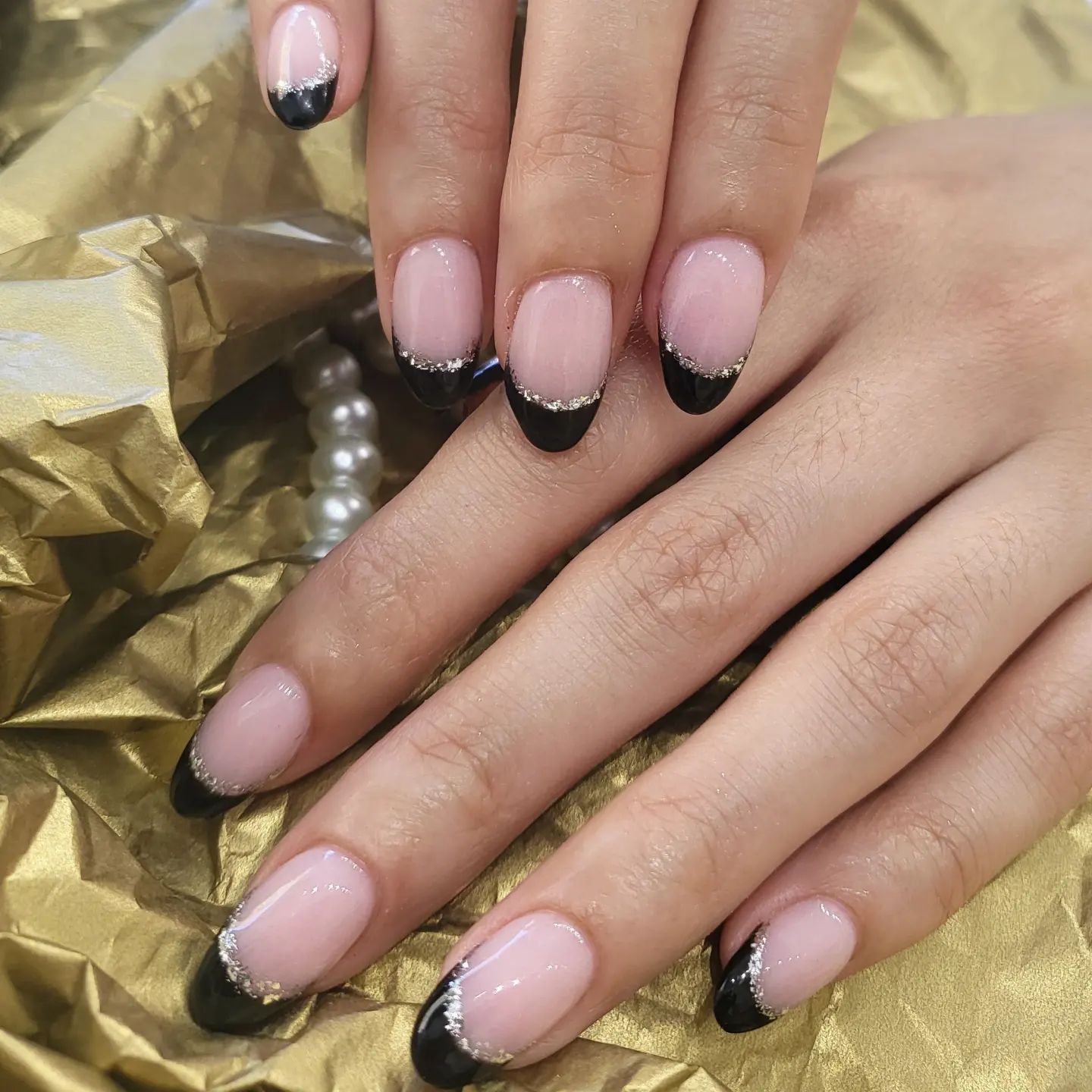 black french tip nails