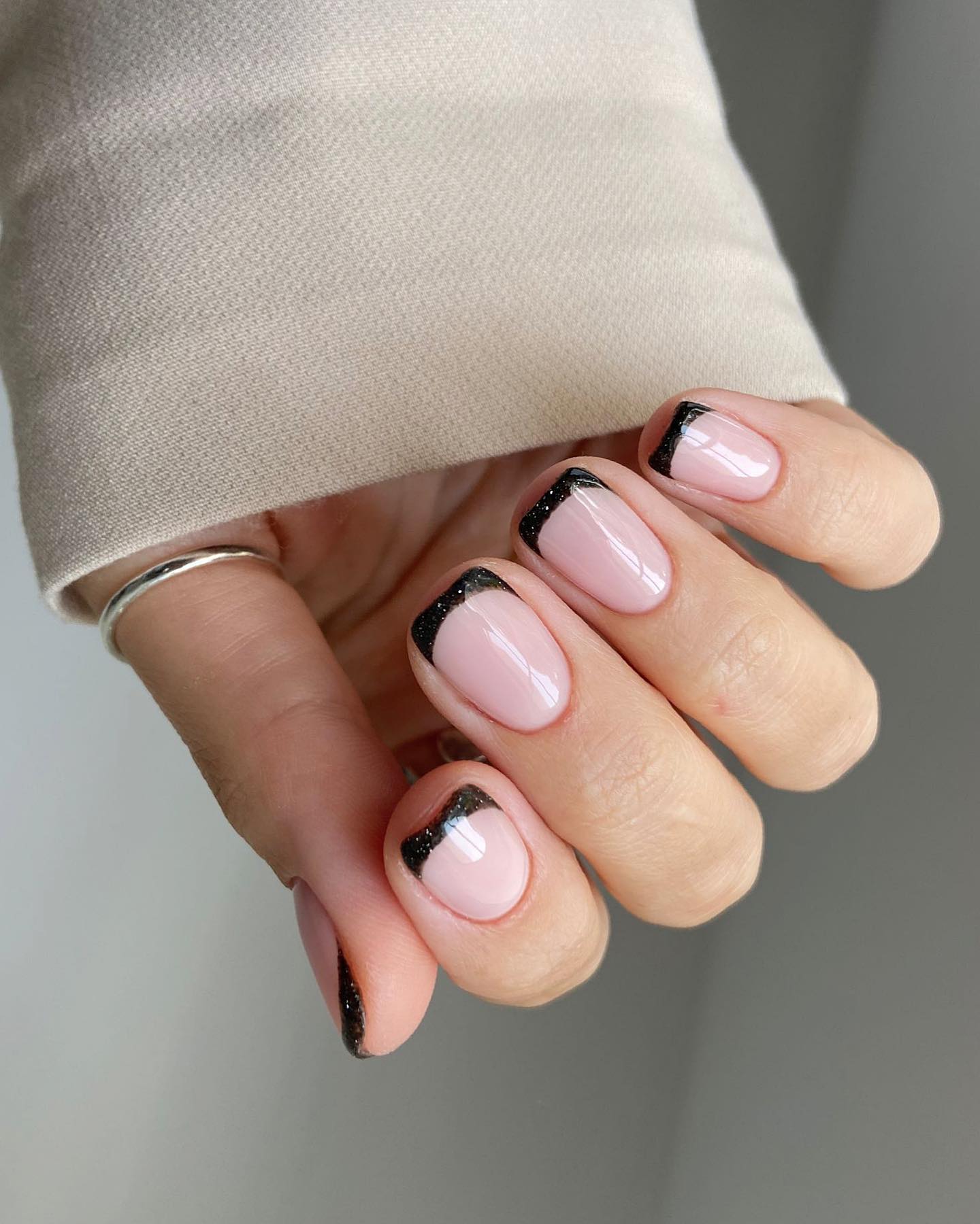 black french tip nails