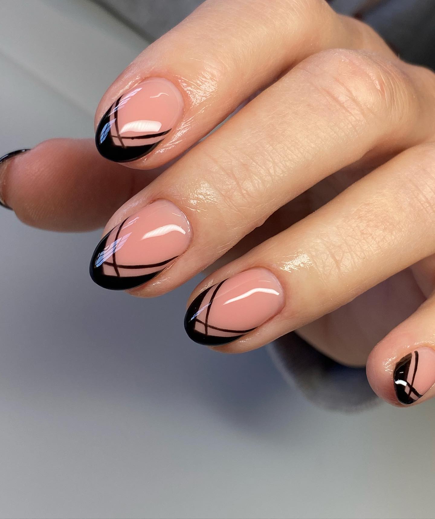 black french tip nails