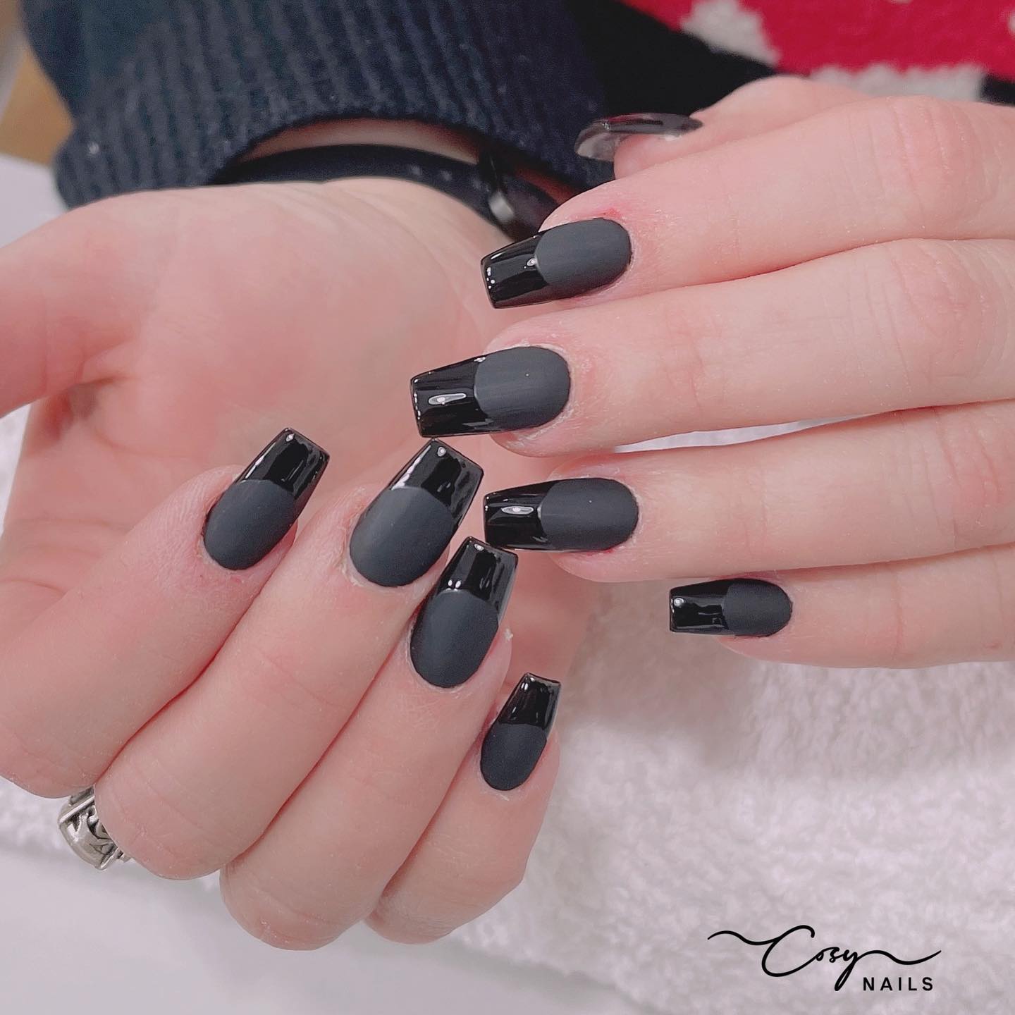 black french tip nails