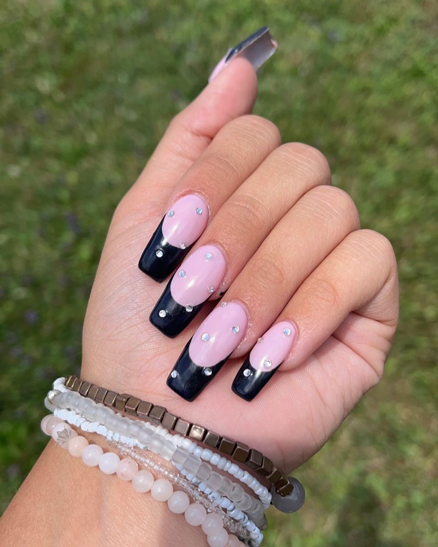 black french tip nails