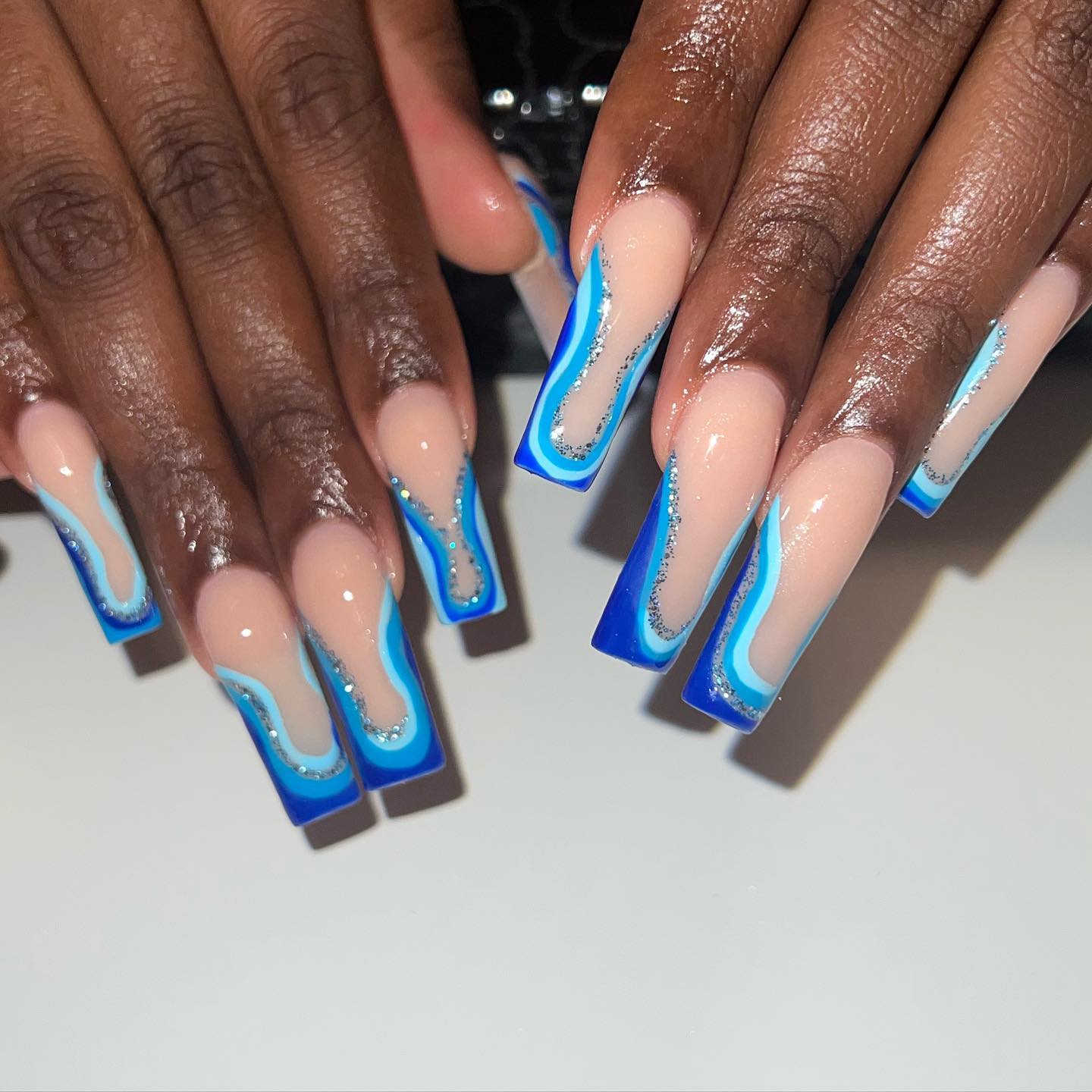 blue swirl nails