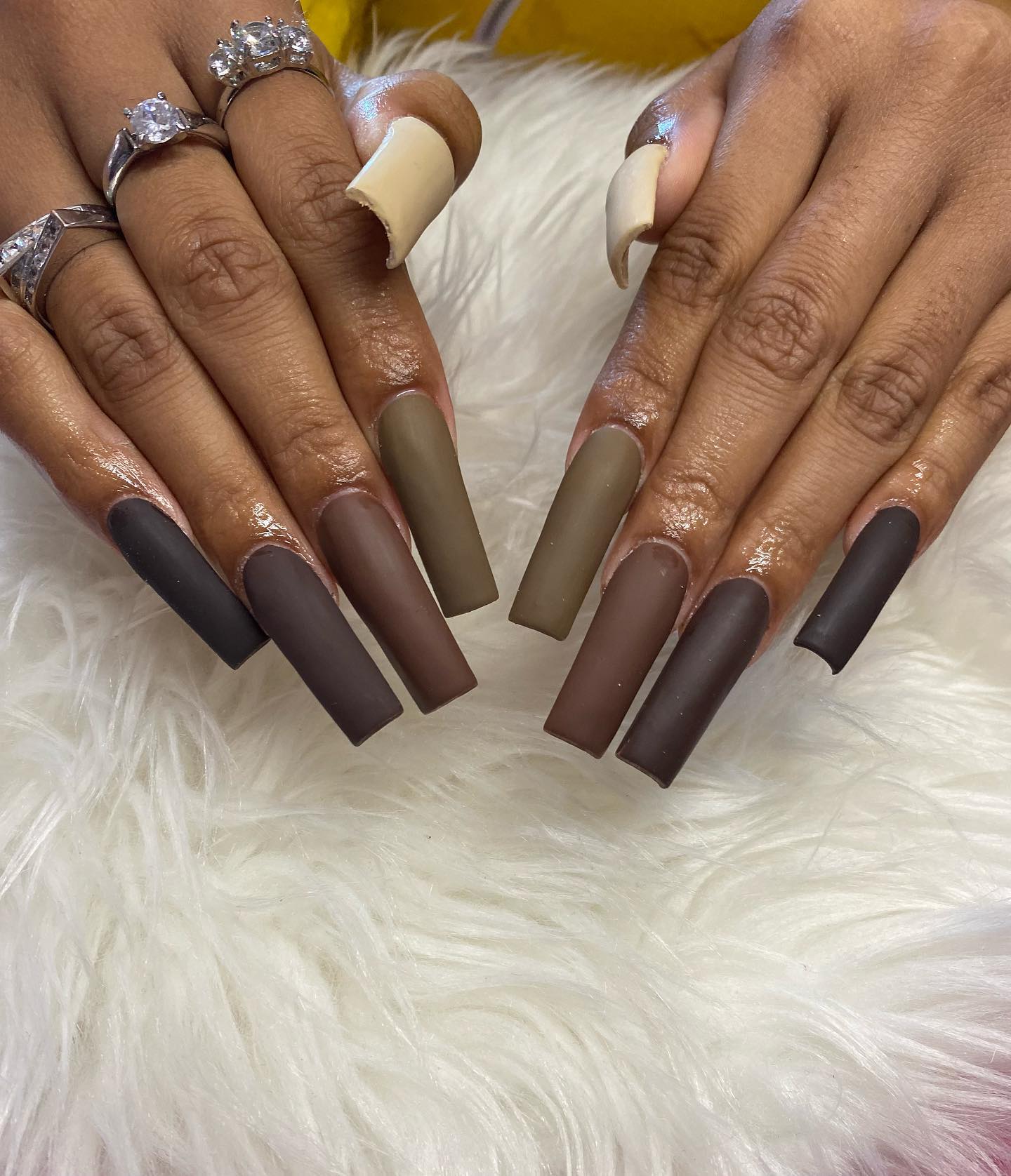 brown nude nails