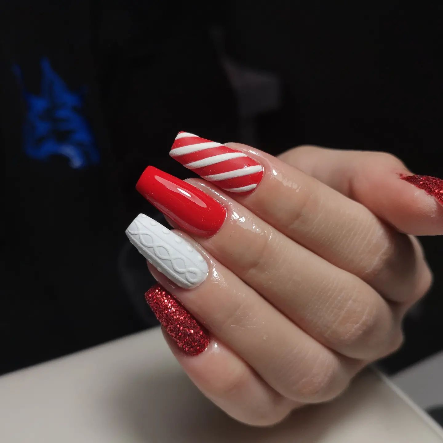 coffin red and white nails