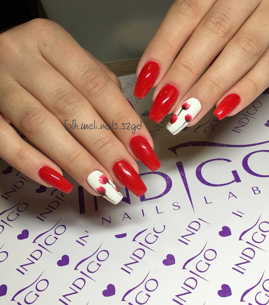 coffin red and white nails