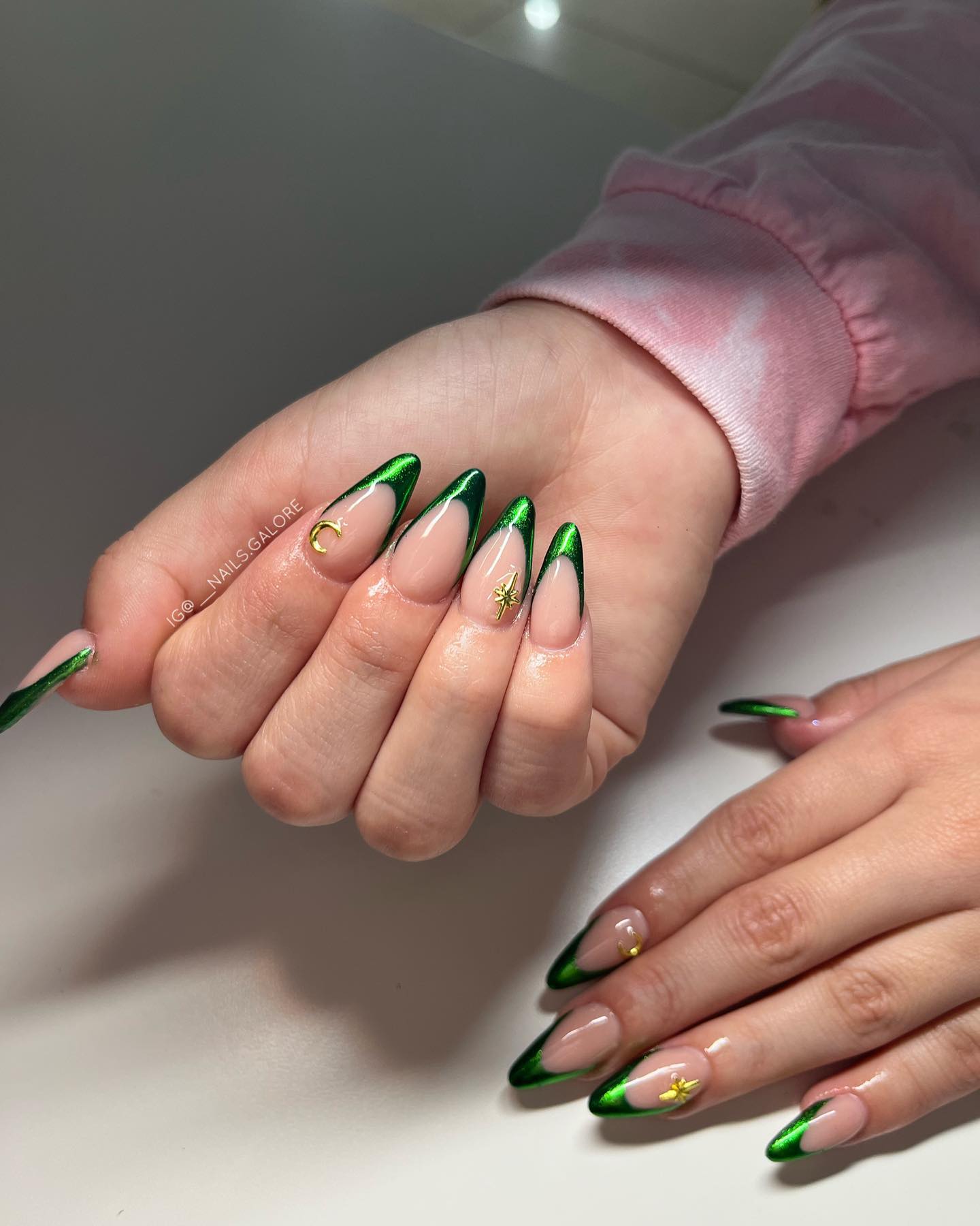 green chrome nails