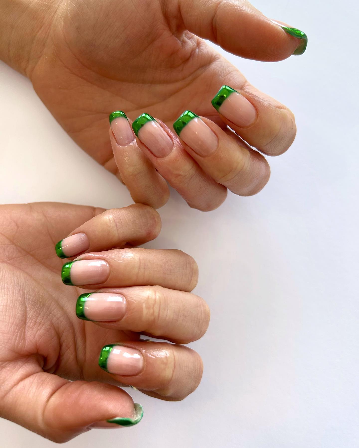 green chrome nails