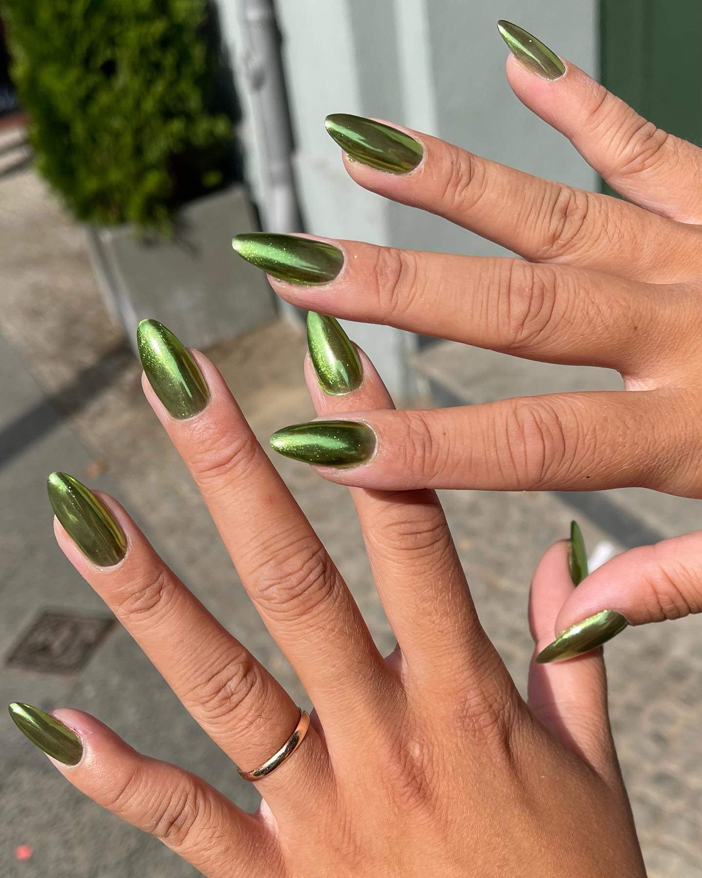 green chrome nails