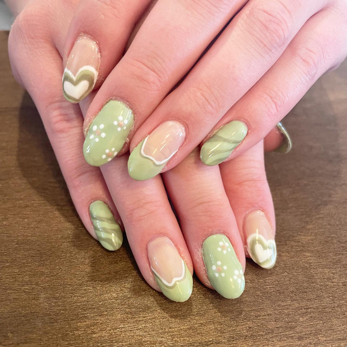 green spring nails