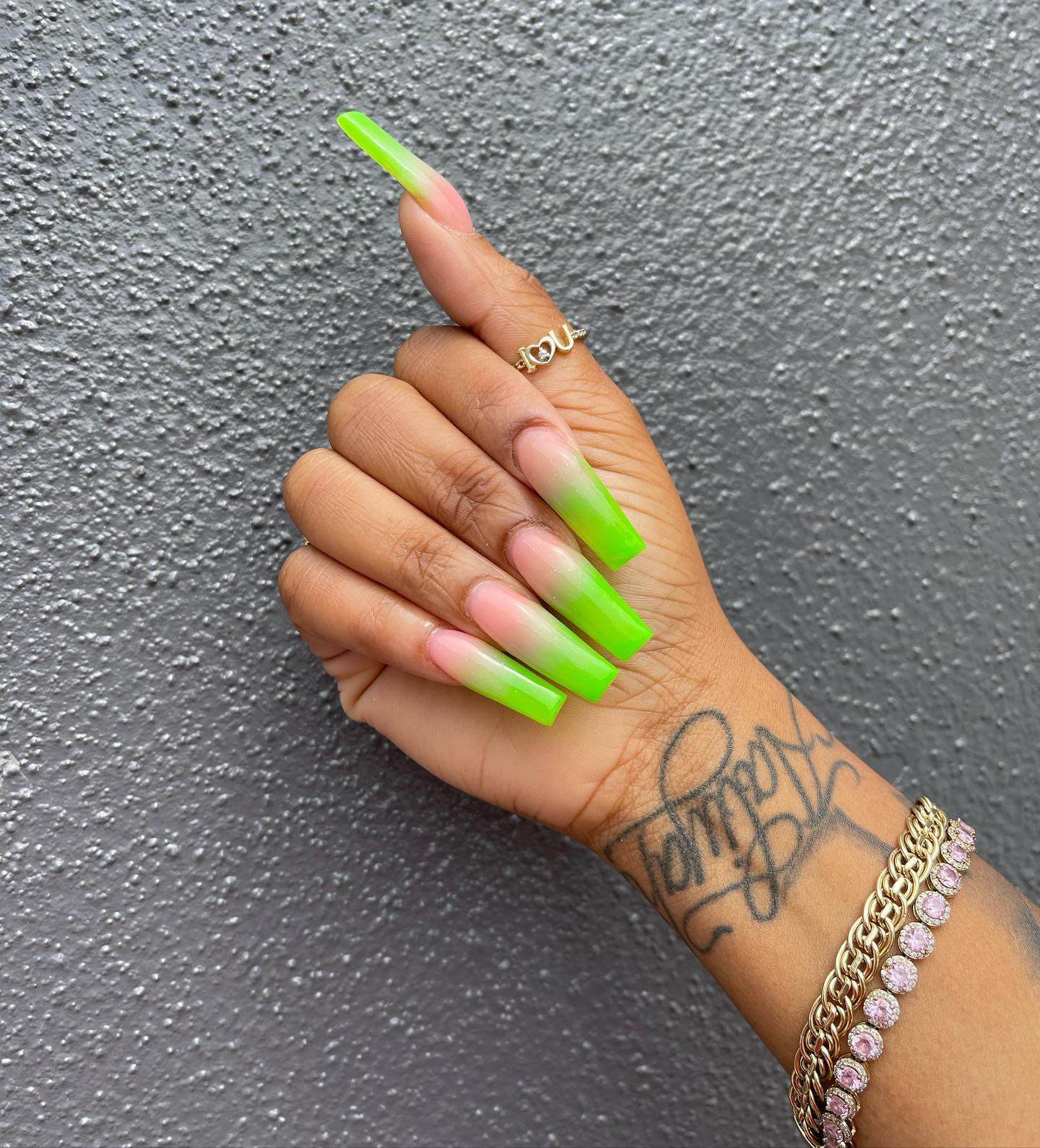green spring nails