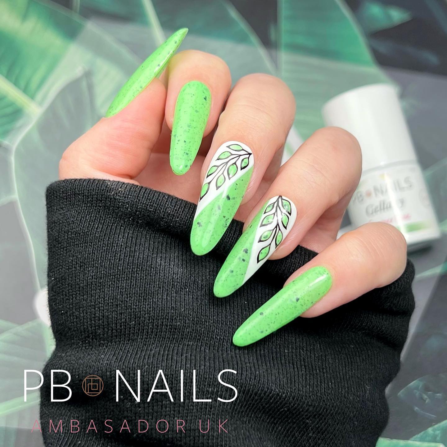 green spring nails