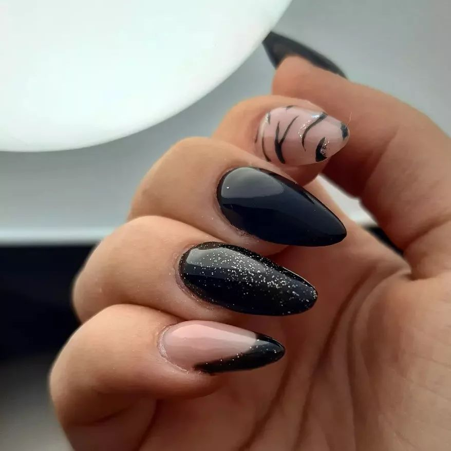 Black Almond Nails with Glitter