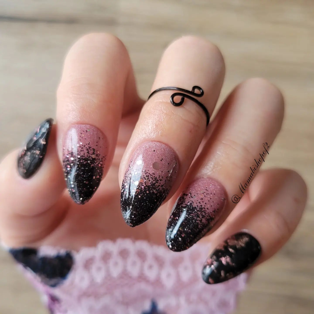 Black Almond Nails with Glitter