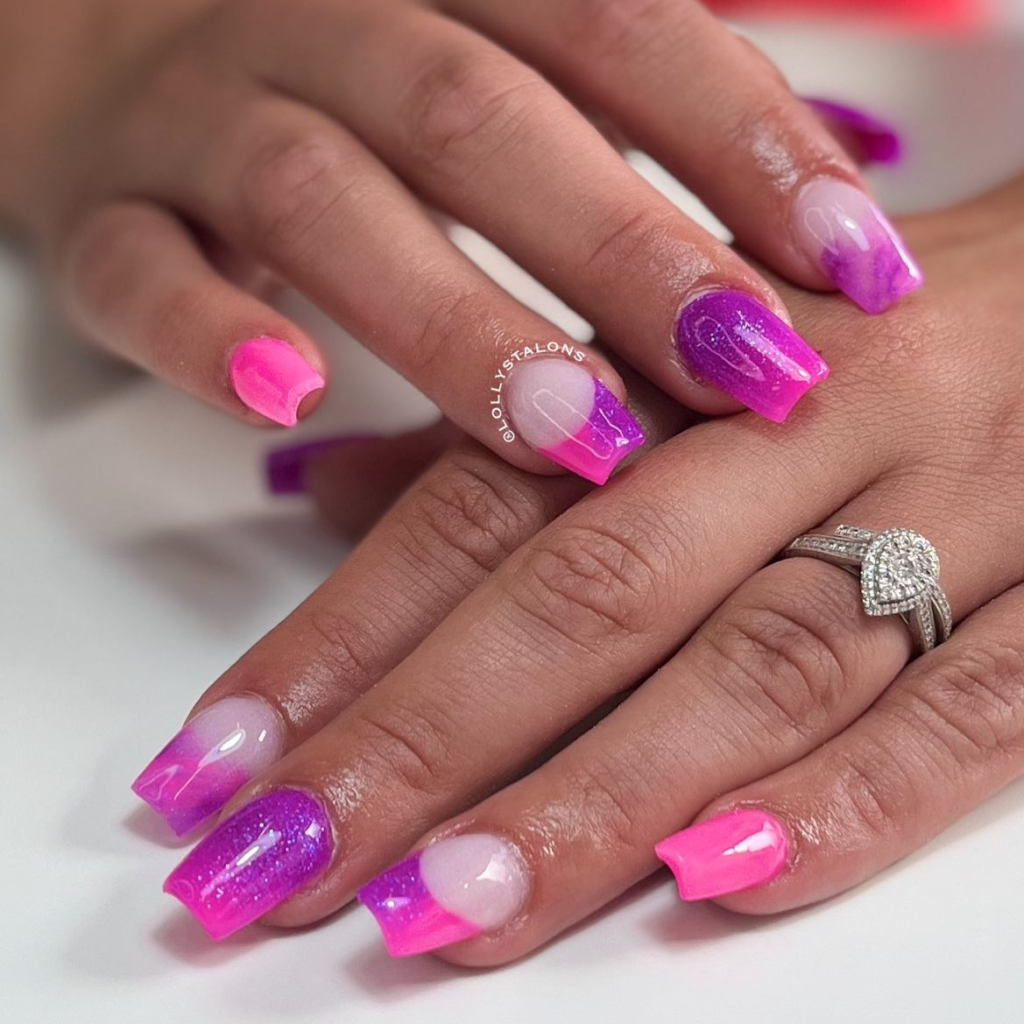 23 Glitter Ombré Nail Designs For Your 