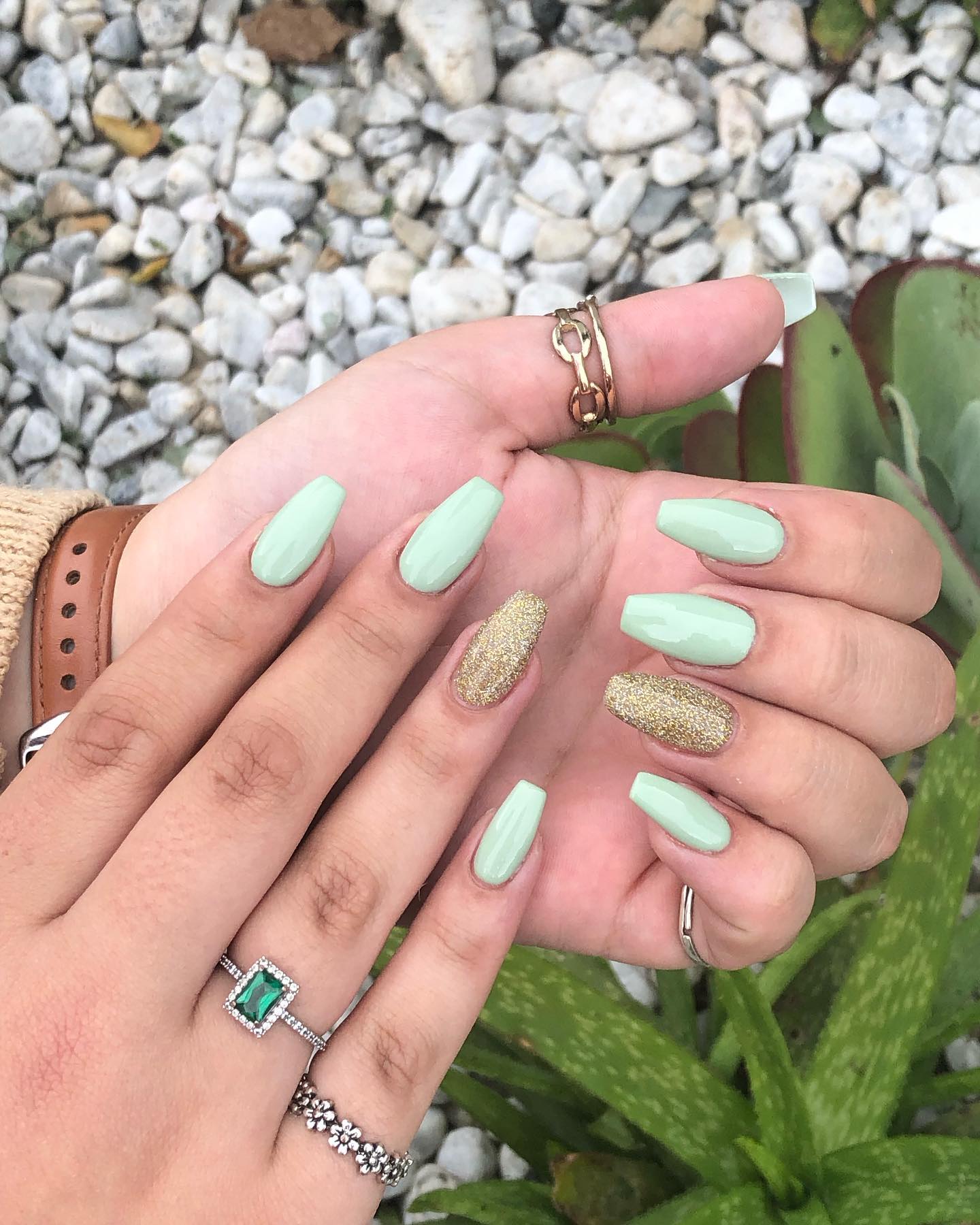 pastel green nails