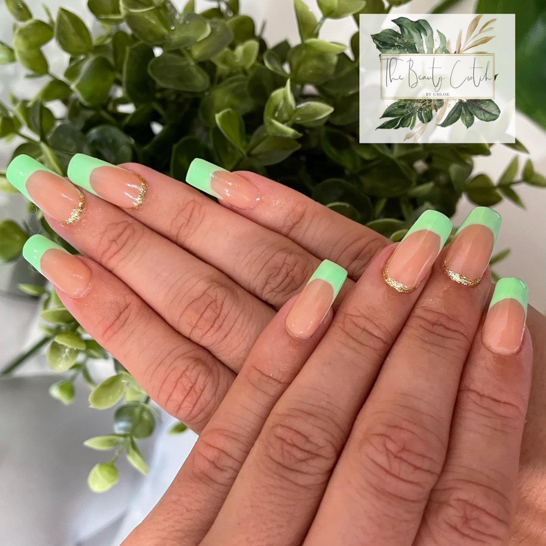 pastel green nails