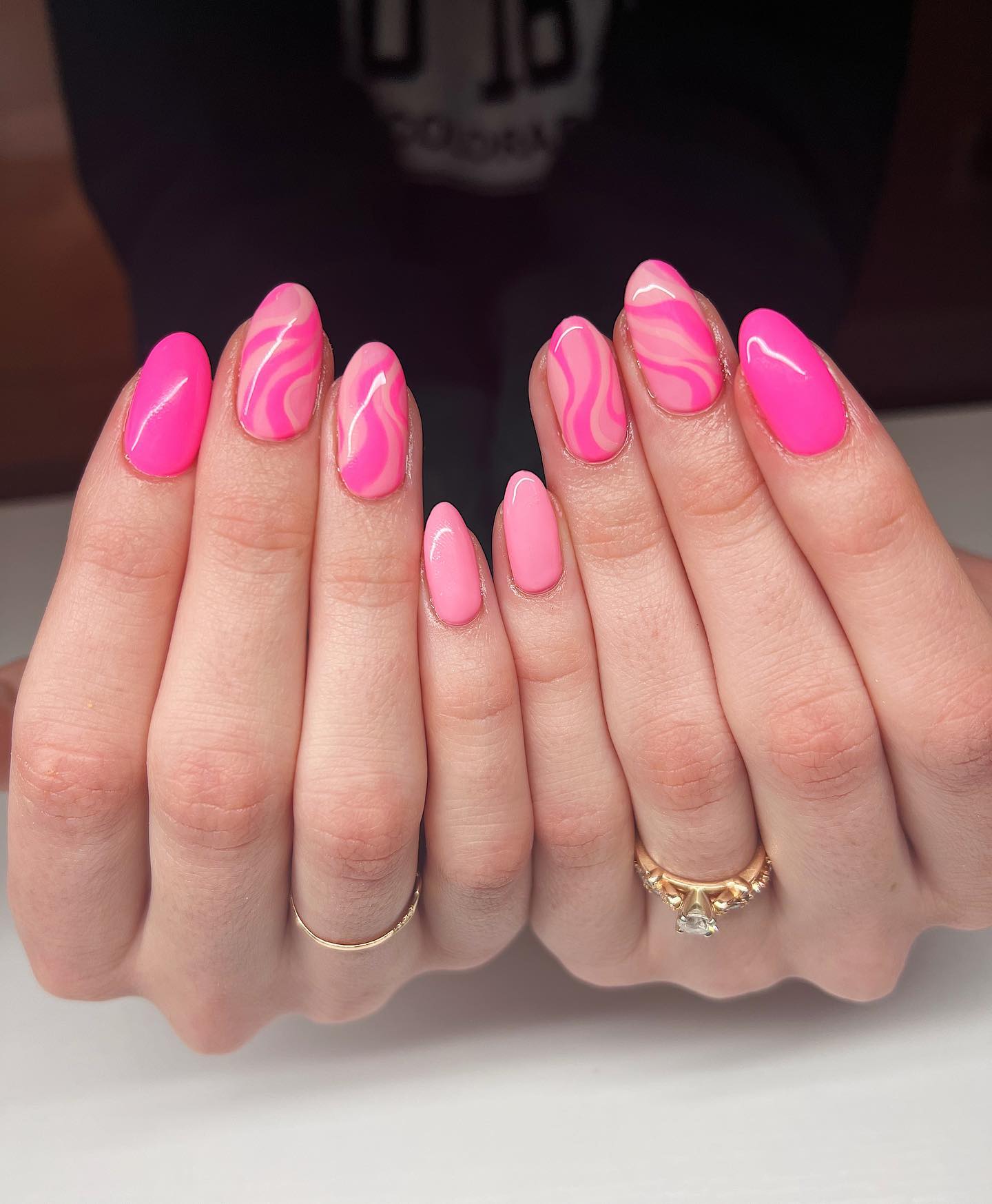 pink swirl nails