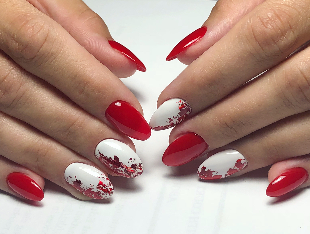 red and white nails