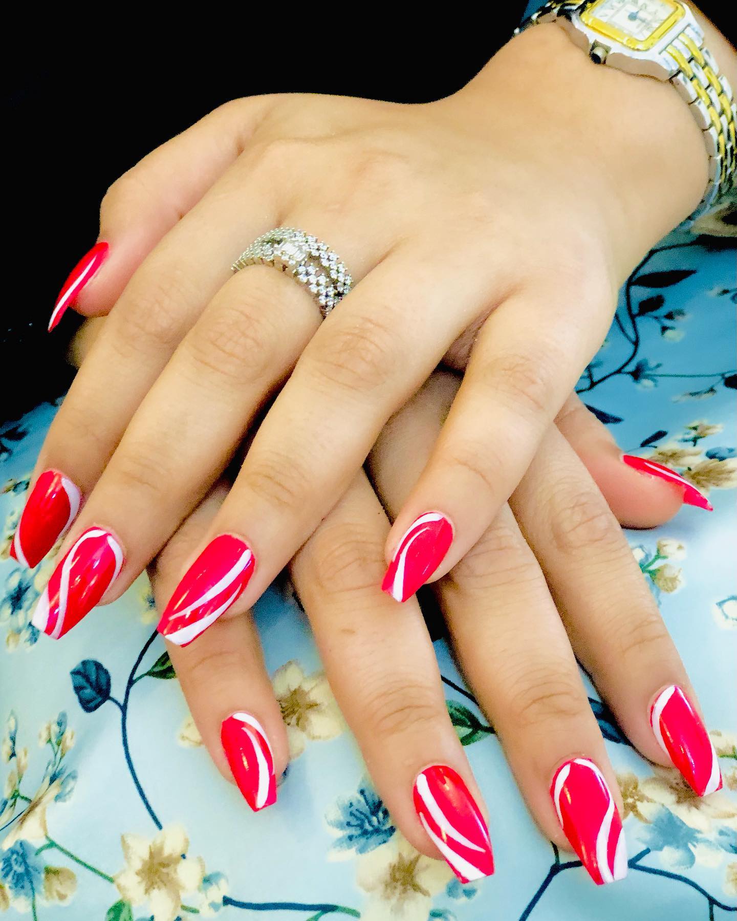 coffin red and white nails