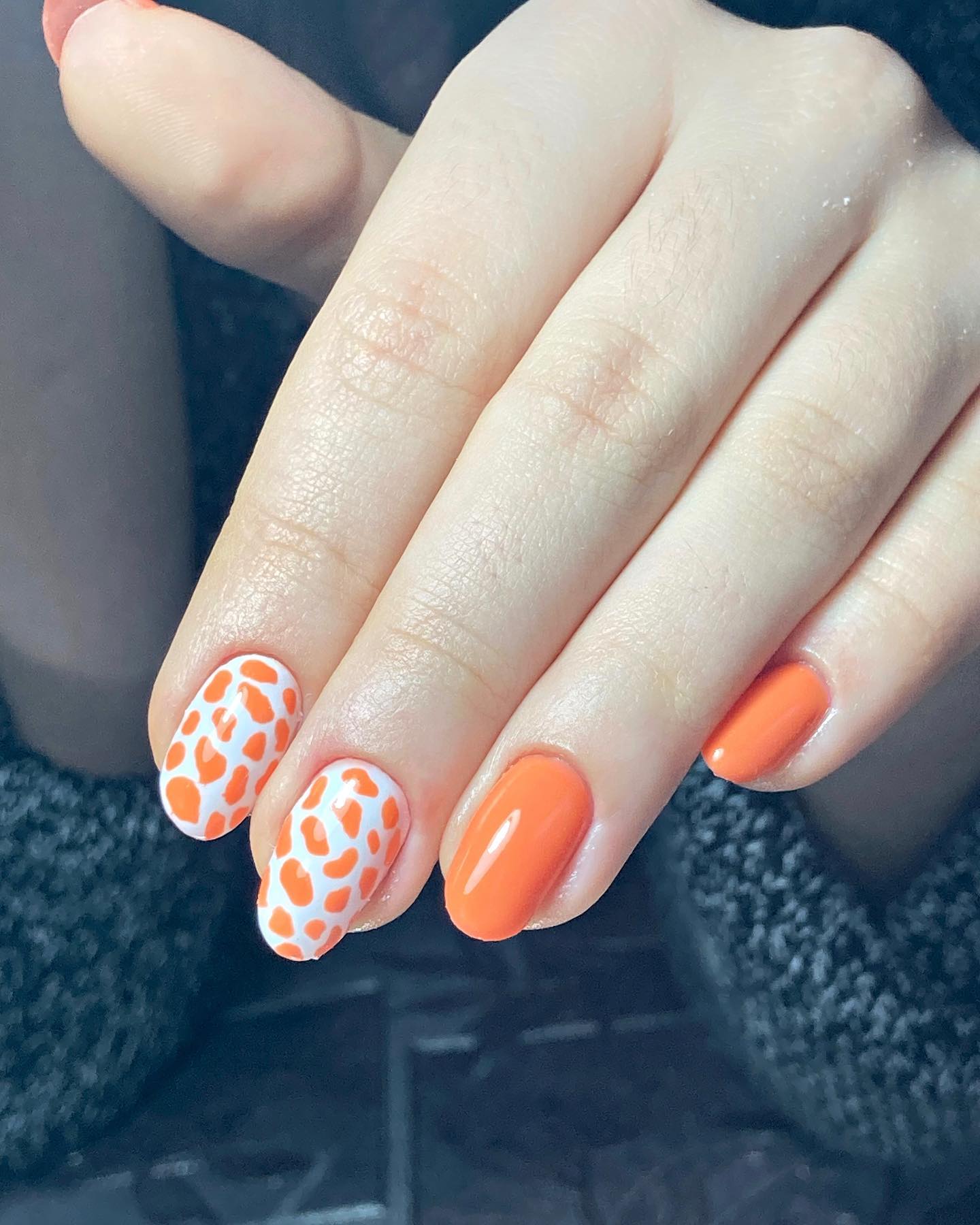 summer orange nails