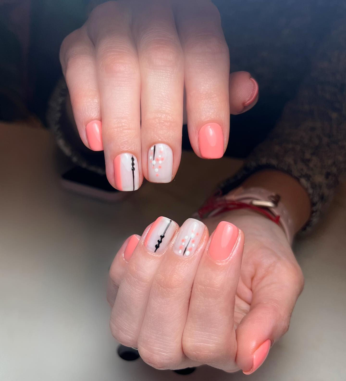 summer peach nails