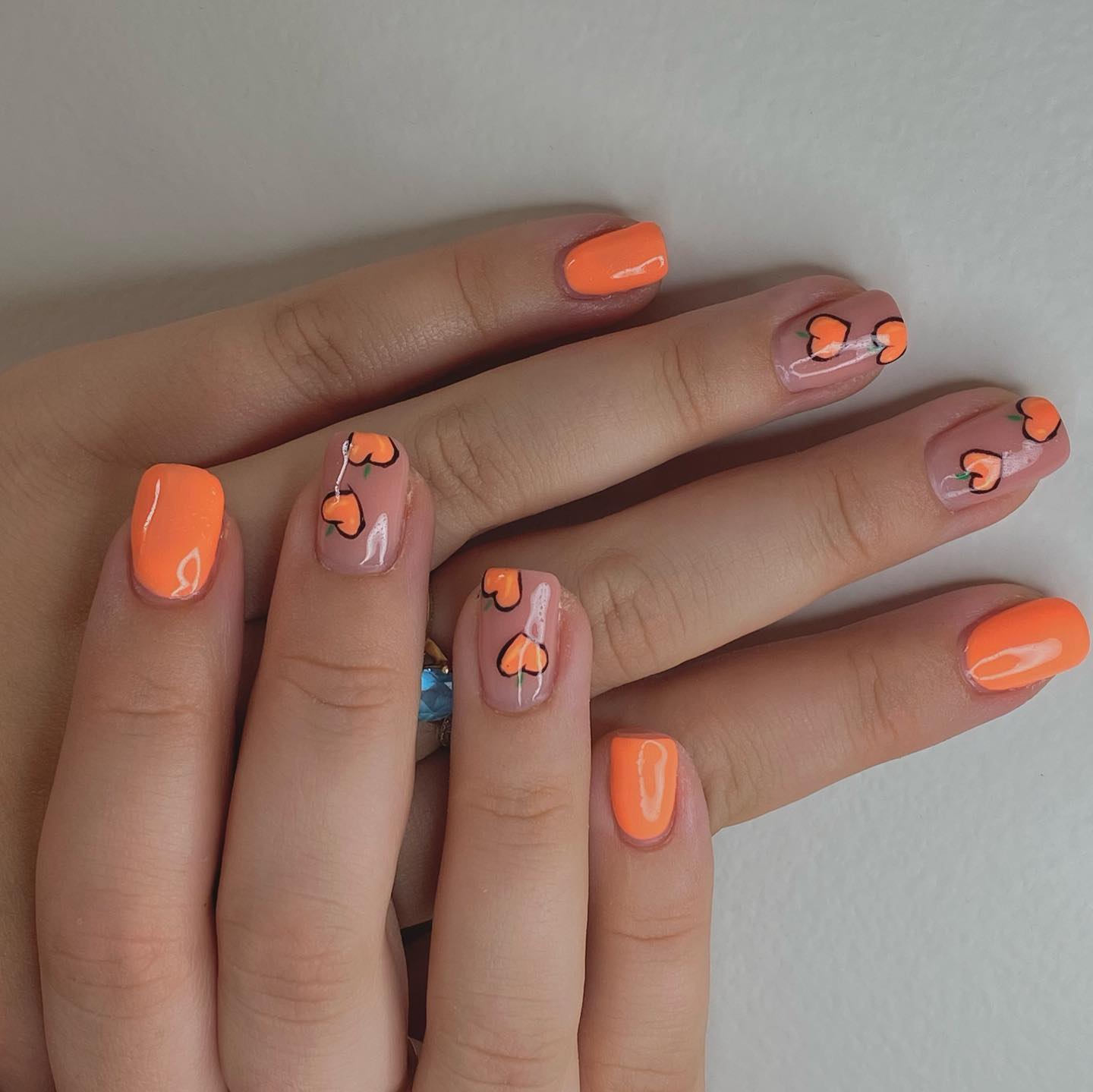 summer peach nails