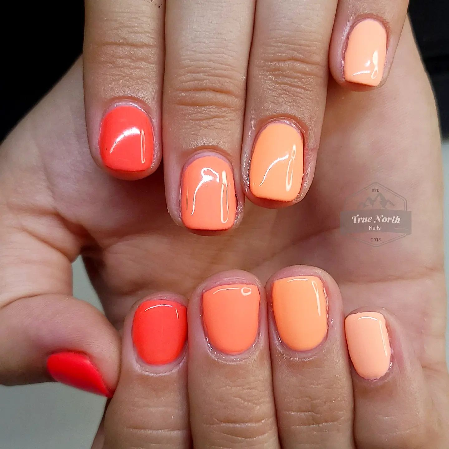 summer peach nails