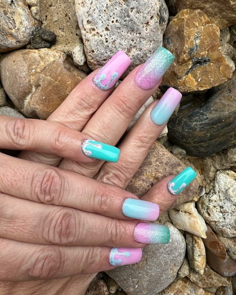 bright summer nails