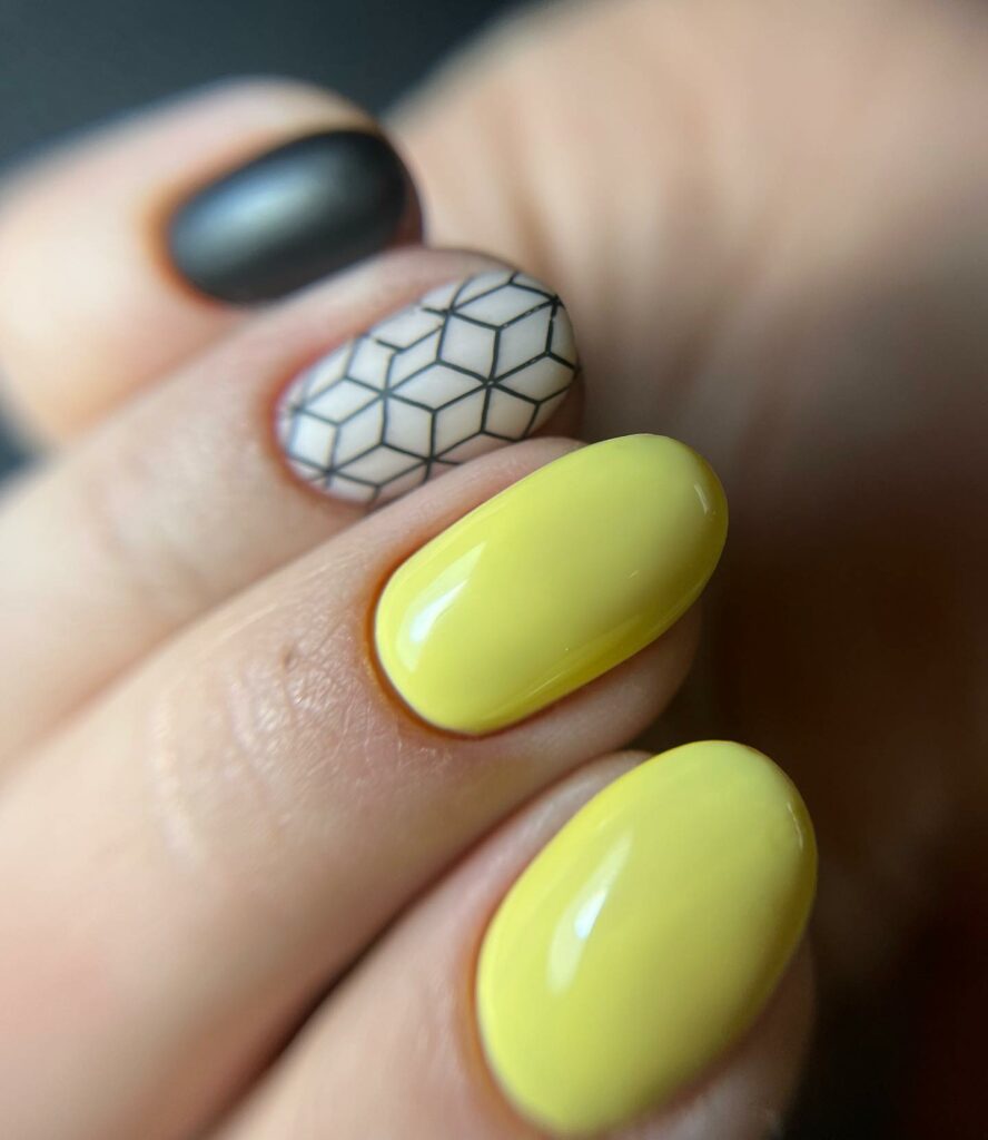 bright summer nails