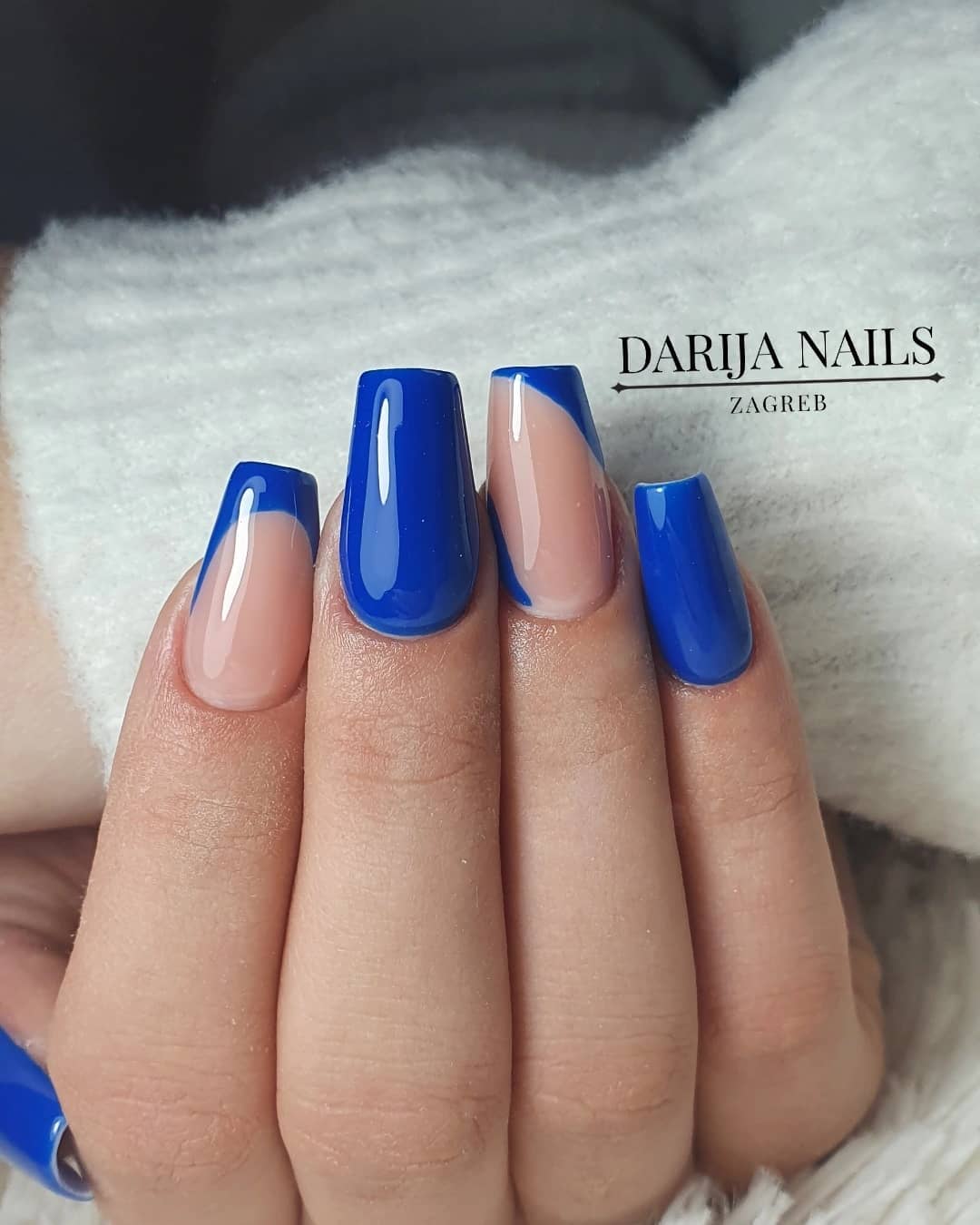 neon blue nails