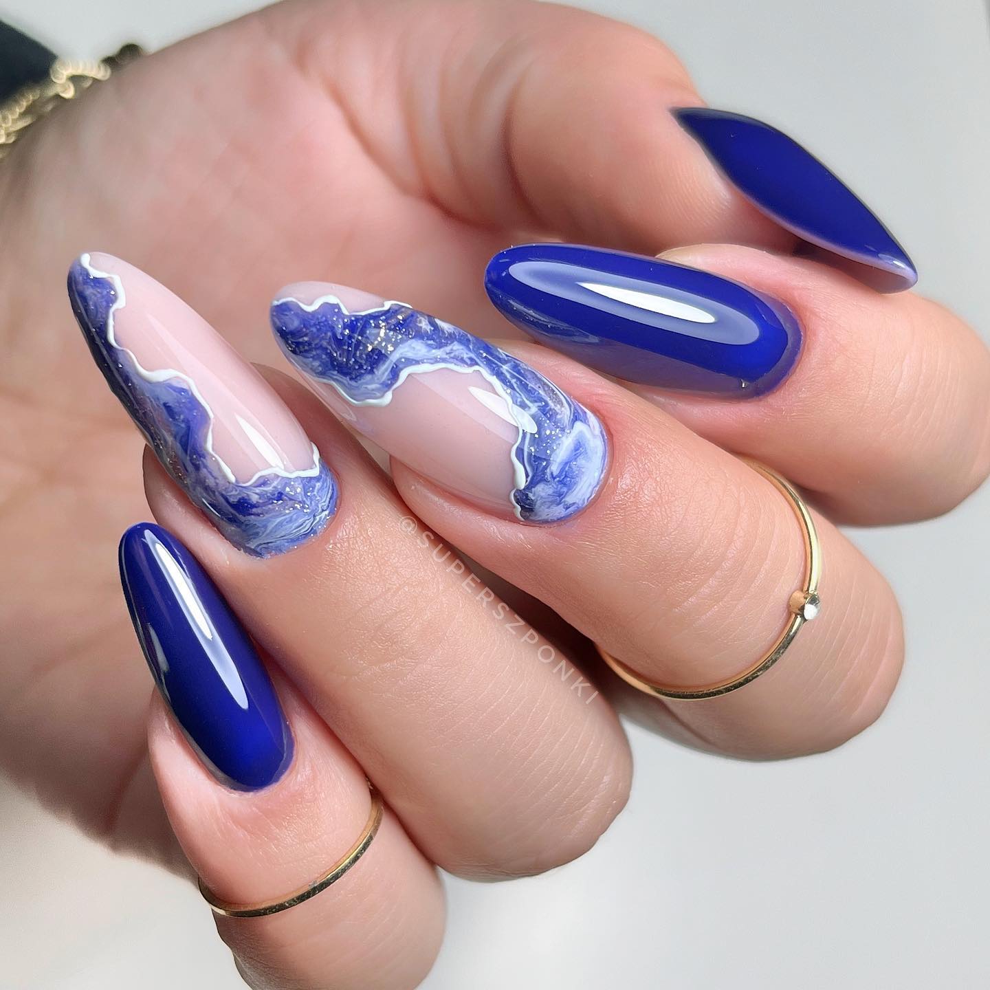 neon blue nails