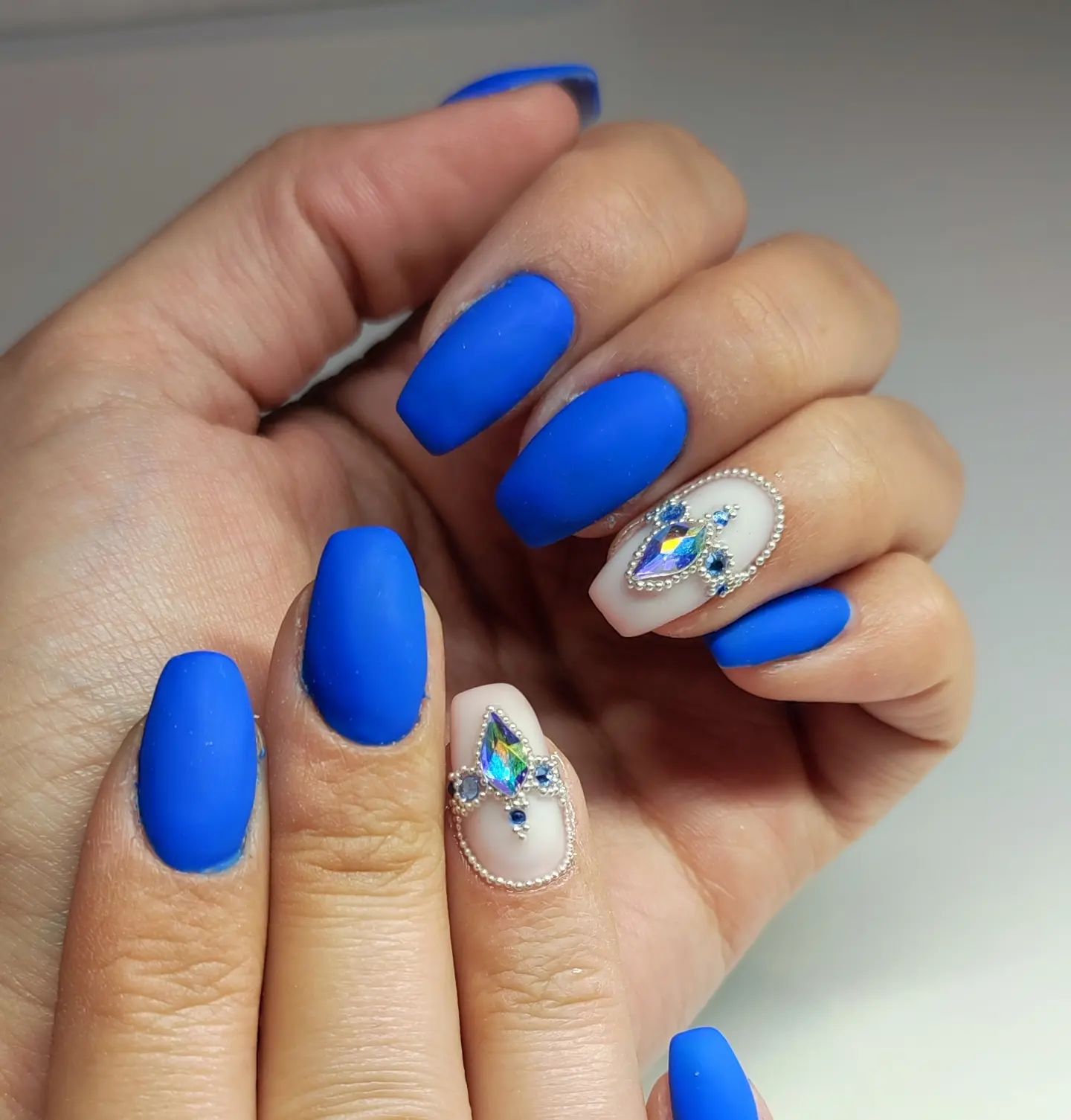 neon blue nails