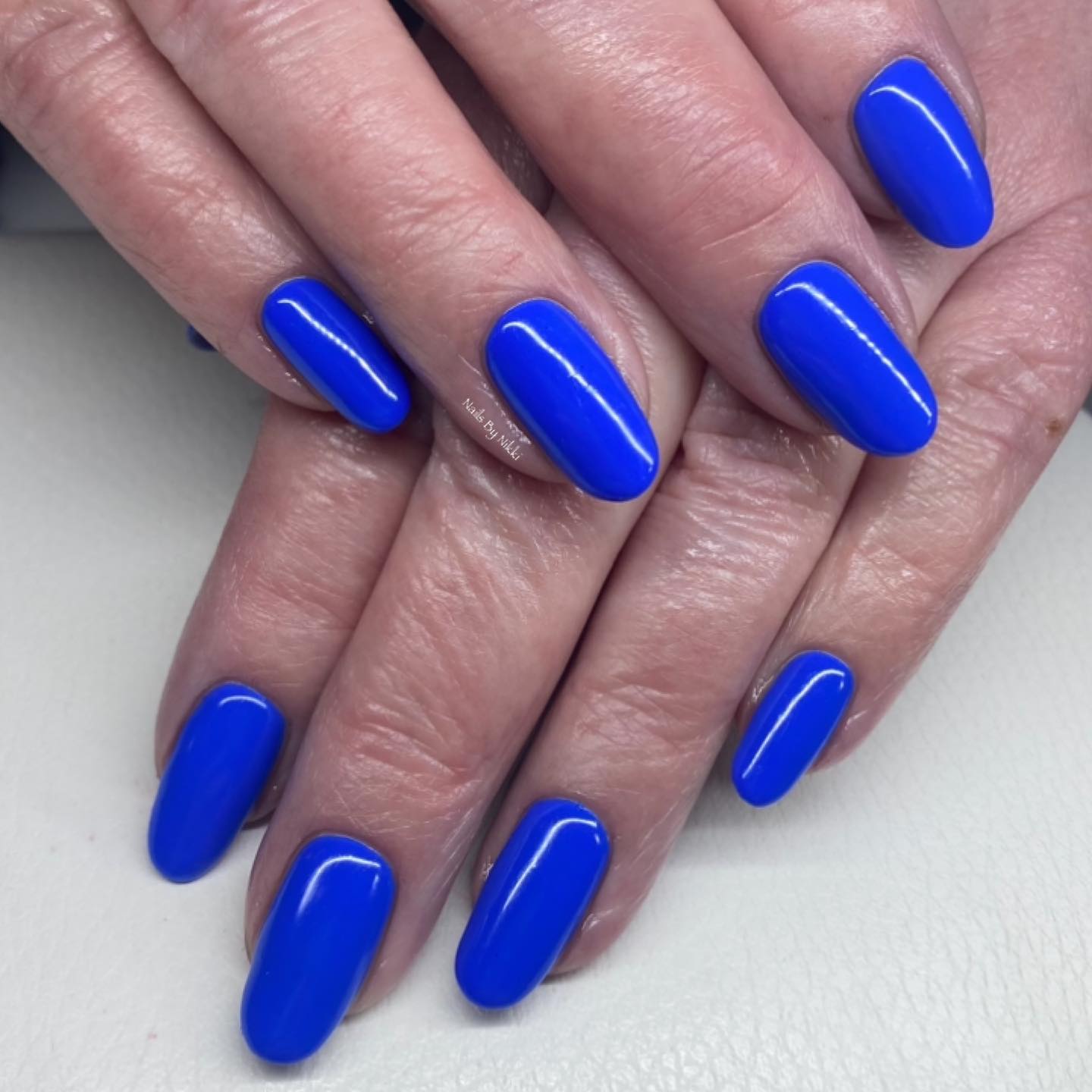 neon blue nails