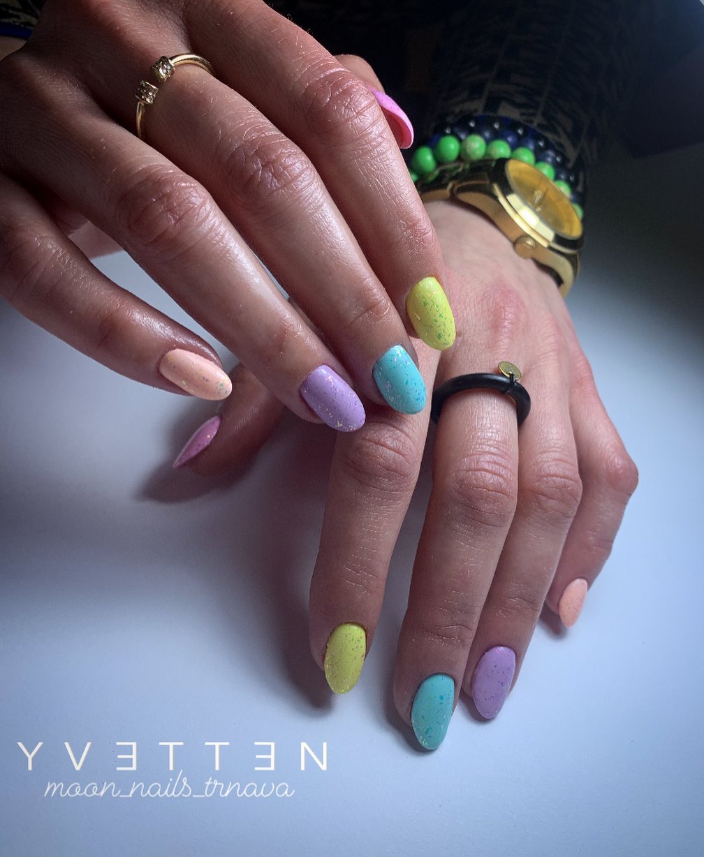 pastel rainbow nails