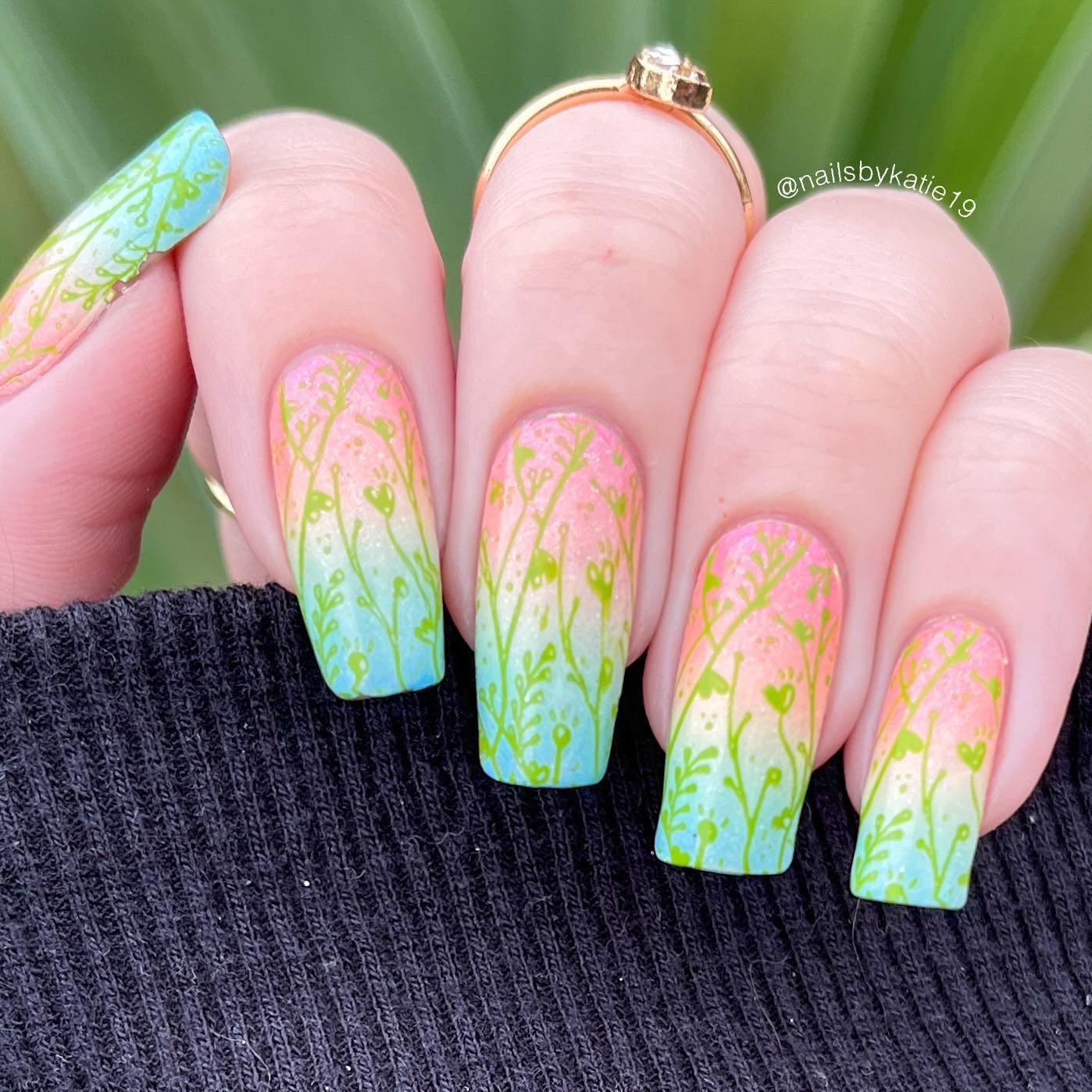 pastel rainbow nails