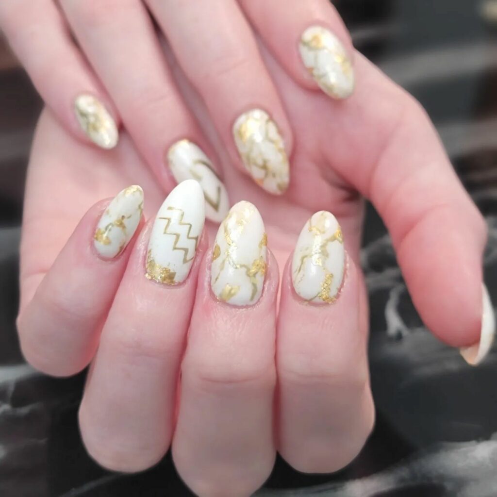Gold Marble Nails