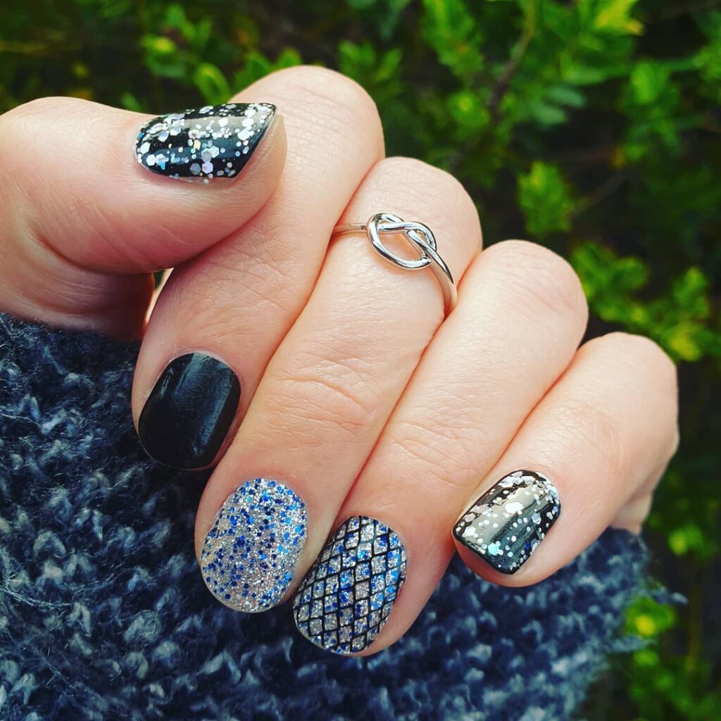 Navy Blue and Silver Nails